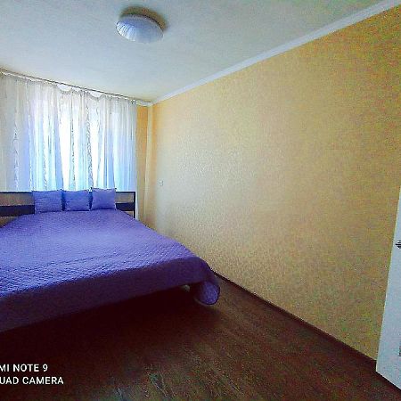 Центр Автовокзал 2 Кв Apartaments Dnipro Esterno foto